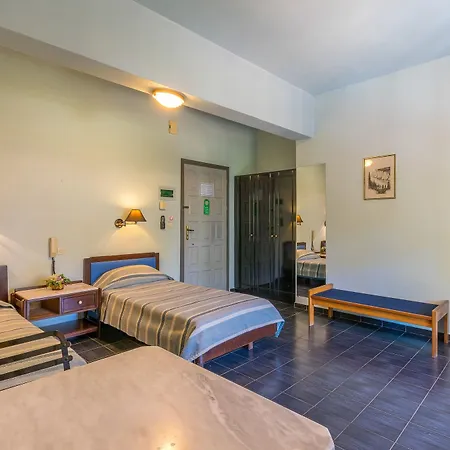 Appart hôtel Yannis 3*