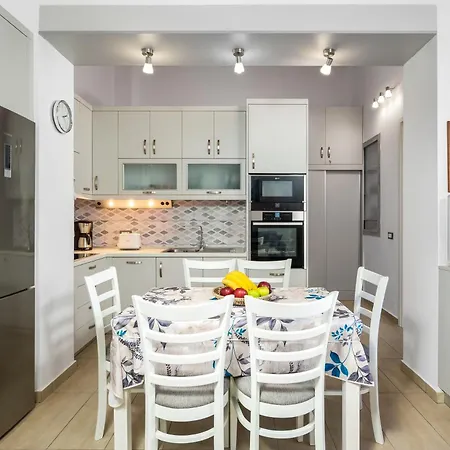 Yannis Lindos (Rhodes)