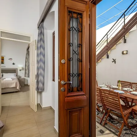 Yannis Holiday home *
